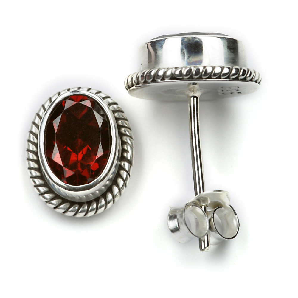 Granat Ohrstecker